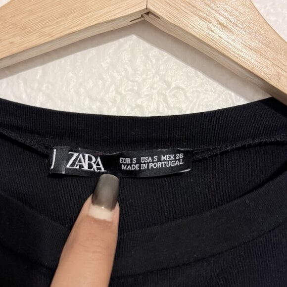 Zara Women’s Small Velvet Graphic T-Shirt Short Sleeve - Picture 3 of 4